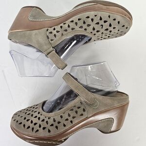 Rialto Vienna Tan Mary Jane Clog Mule Comfort Shoes Sz 7.5 Laser-Cut EUC